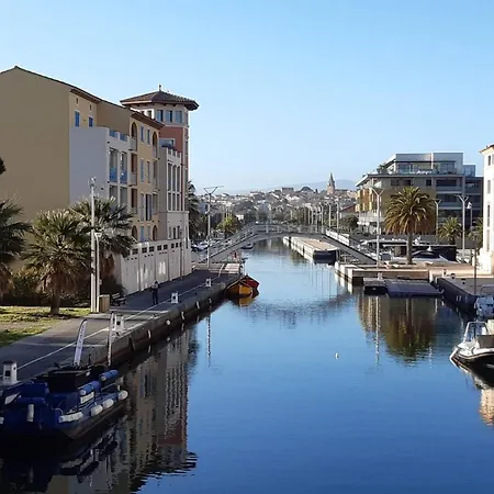 Climatise Avec Loggia Et Parking Proche Port - - Fr-1-226a-181 Fréjus